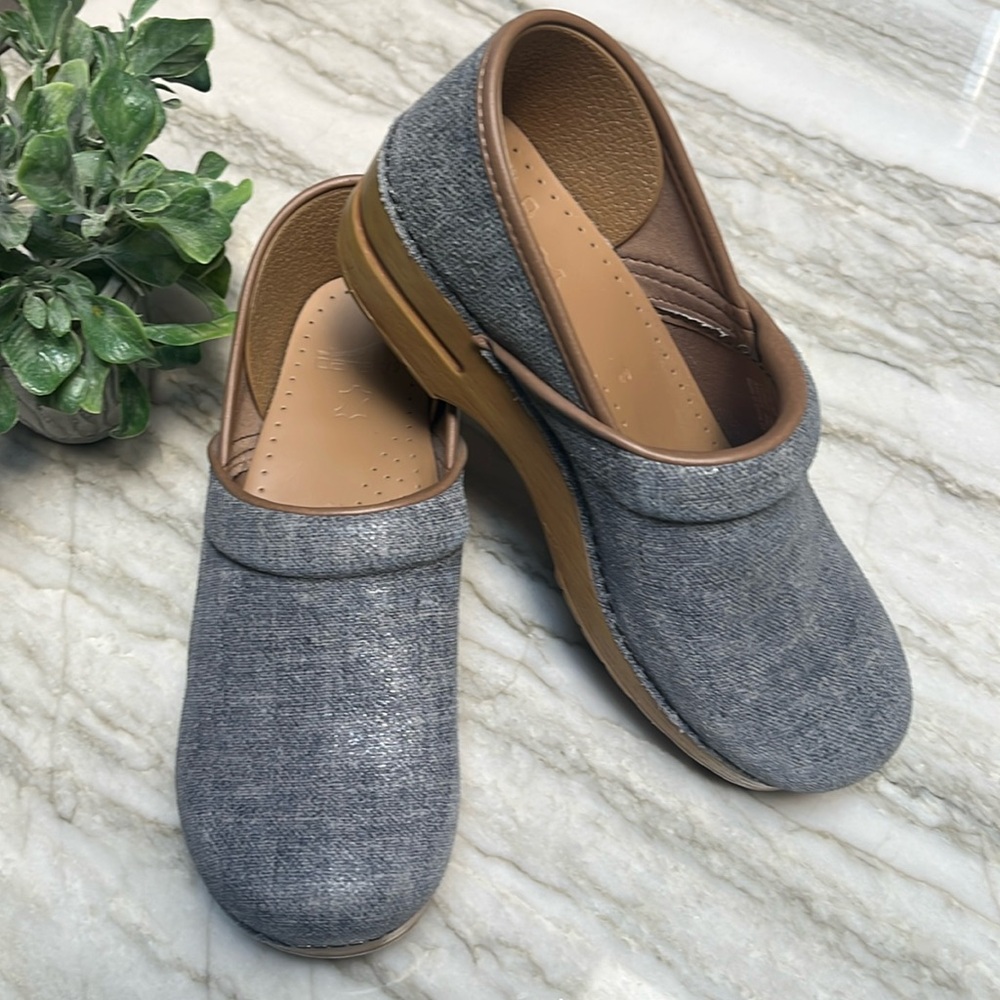 Women’s denim look Slip-On Clogs 40